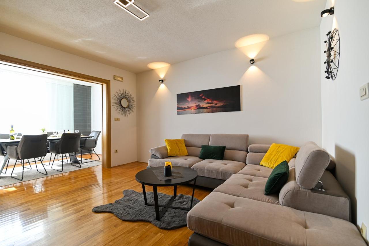 Apartmani Cesarica 트로기르 외부 사진